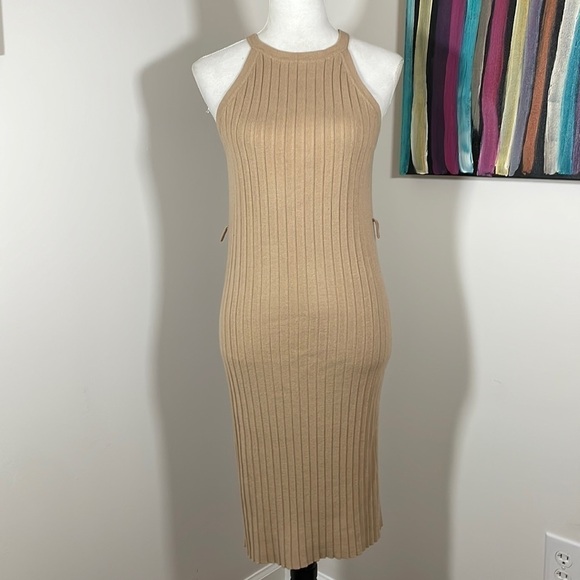 🤩3 for $30 Bundle Deal🤩
Forever 21 halter ribbed woven sweater dress - Picture 1 of 7